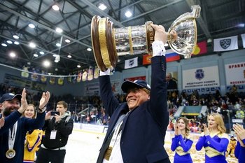 «Тренер-работяга, не лентяй»: «Нефтехимик» официально представил Игоря Гришина