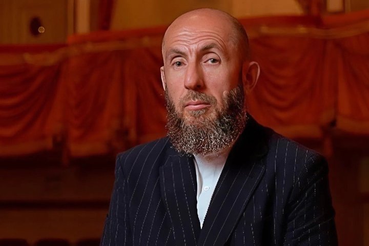 Директора МХАТ Владимира Кехмана отпустили после допроса в Следкоме