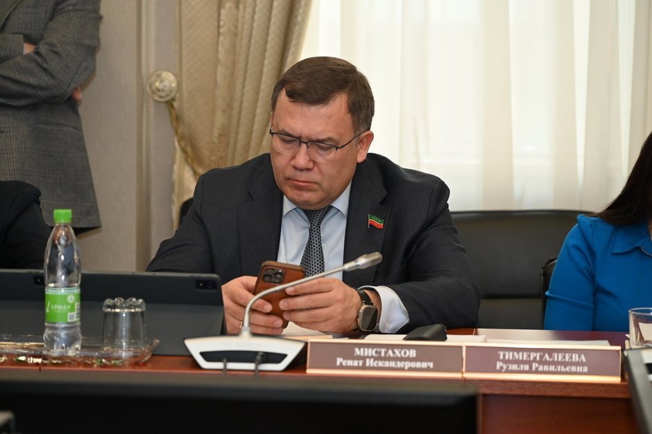 «Китай нас просто «сметает», а мы агрессивную позицию не занимаем»