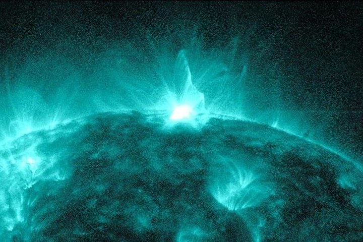 На Солнце меньше чем за сутки зафиксировали десять вспышек