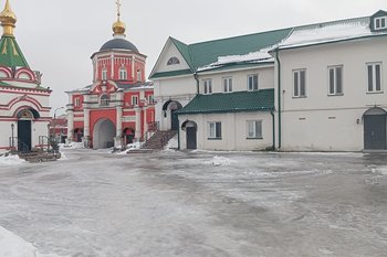 Татарстанцев предупредили о гололедице на дорогах