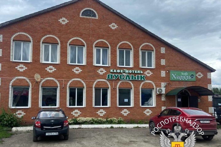 В Буинске закрыт на 45 суток пищеблок кафе «Дуслык» из-за грубых нарушений