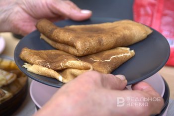 Индекс Масленицы: стоимость блинов с икрой упала