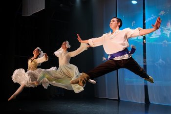 «Сарвиназ»: как в Казани попробовали подружить классику и современный танец