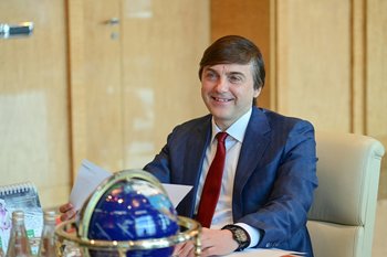 Кравцов назвал Татарстан примером в программе капремонта учебных заведений