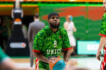 УНИКС одержал победу в 13-м матче подряд