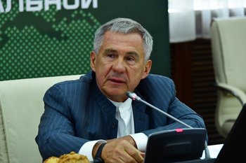 Минниханова назвали «крашем» на ИННОПРОМе