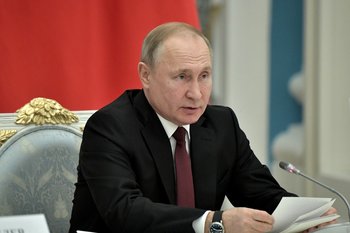 Владимир Путин поручил разработать индивидуальные программы развития для 10 регионов