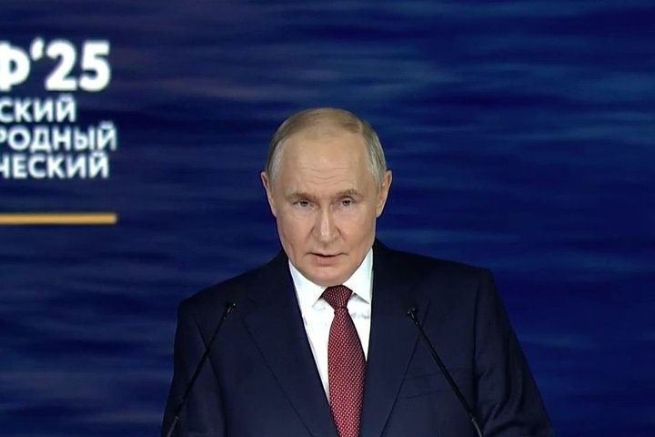 Путин поручил развивать национальный мессенджер и обеспечить его безопасность