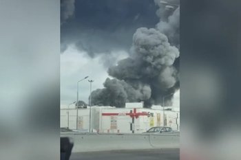 В Москве горит крупнейший оптовый ТЦ «Садовод»