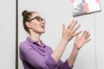 «Мы так делаем, потому что не можем не делать»: Оксана Кириллова — о писательстве и невозможности спасти мир