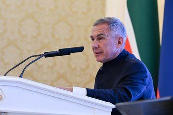 Раис Татарстана поручил изучить внедрение новых технологий в химпром