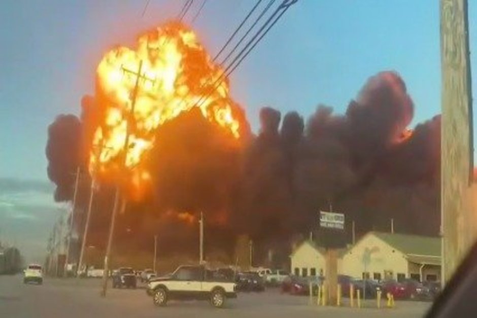 В штате Кентукки разбился грузовой самолет: сообщается о 7 погибших