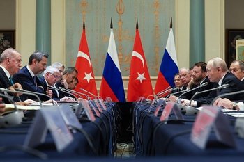 Россия снова возглавила рейтинг иностранных туристов в Турции