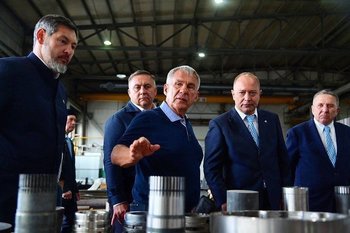 Раис Татарстана посетил производственный комплекс «Казаньсельмаш»