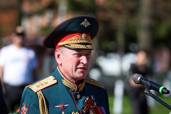 Помощник раиса Татарстана Александр Лапин претендует на пост главы комитета по обороне Госдумы