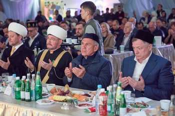 Ежегодный Республиканский ифтар в Казани посетили 13 тысяч человек