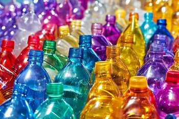 В России вступил в силу запрет на производство ряда видов ПЭТ-упаковки