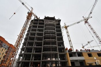 «Администрация и прокуратура «путают следы»: в Нижнекамске строят многоэтажку на месте детской площадки