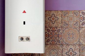 В Казани из-за самовольно установленной колонки снова отключили газ в целом доме