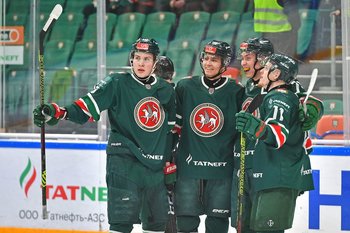 «Ак Барс» и «Нефтяник» совершили обмен с участием четырех хоккеистов