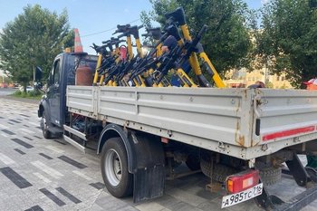 В Казани из-за неправильной парковки было эвакуировано более 900 самокатов