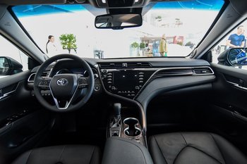 На бывшем заводе Toyota в Санкт-Петербурге начнут выпускать автомобили Senat