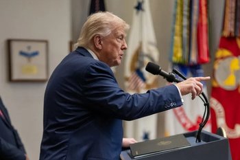 Трамп опроверг сообщения об ударах по Венесуэле