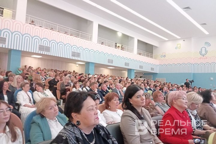 Ирек Ризванов: «Наивно думать, что ученики, выполняя домашние задания, не прибегают к помощи ИИ»