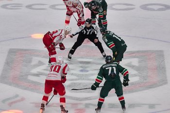 «Ак Барс» сразится в Казани с «Автомобилистом» в четвертом матче серии