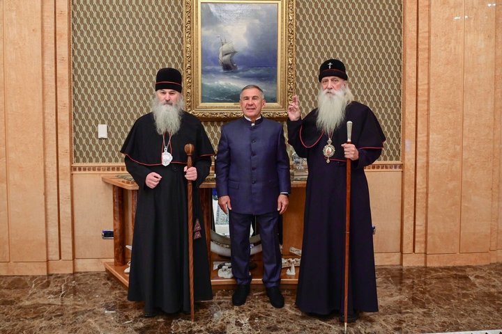 Рустам Минниханов встретился с митрополитом Корнилием
