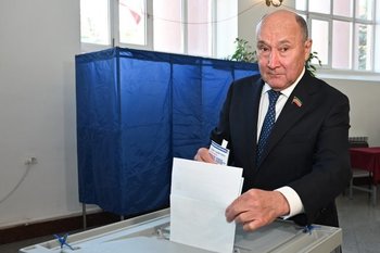 Марат Ахметов проголосовал на выборах в Госдуму