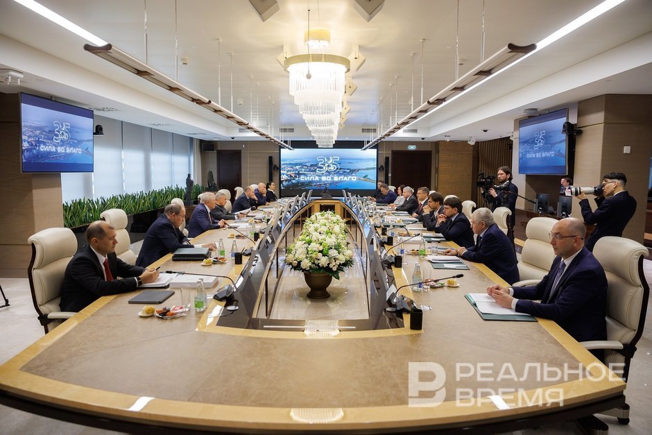 Рустам Минниханов: «ТАИФу — успехов в реализации намеченных планов, а республика окажет полную поддержку»