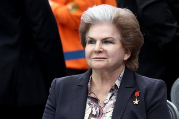 В Госдуме поздравили Терешкову с годовщиной ее полета в космос