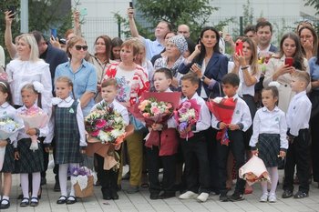 Казанцы потратят в среднем 2 тыс. рублей на подарок учителю к 1 сентября