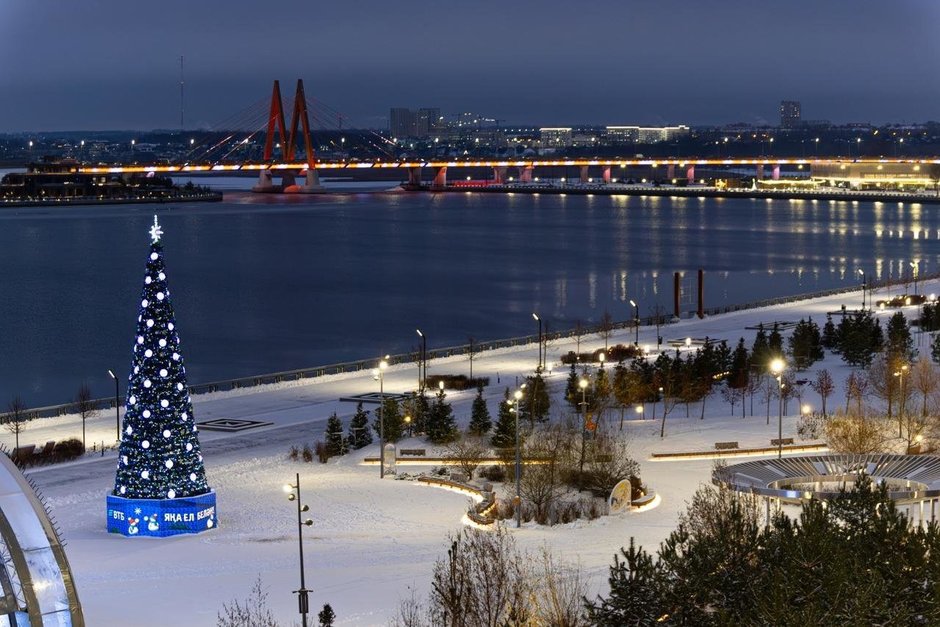 В Казани появилась «вязаная» елка