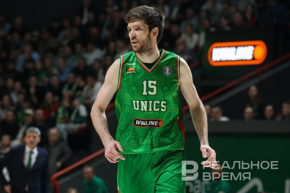 Два игрока УНИКСа Брюэр и Абдулбасиров попали в символическую пятерку недели