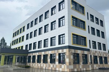 Новый школьный корпус на 618 мест построили в Тукаевском районе