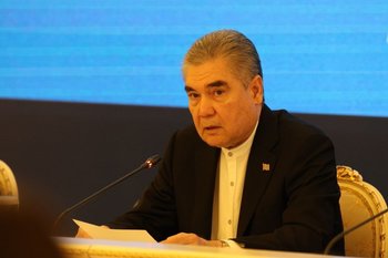 Гурбангулы Бердымухамедов предложил создать Всемирную антологию исламской поэзии