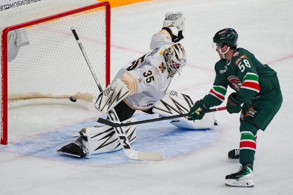 «Ак Барс» обыграл «Адмирал» и довел победную серию до девяти матчей подряд