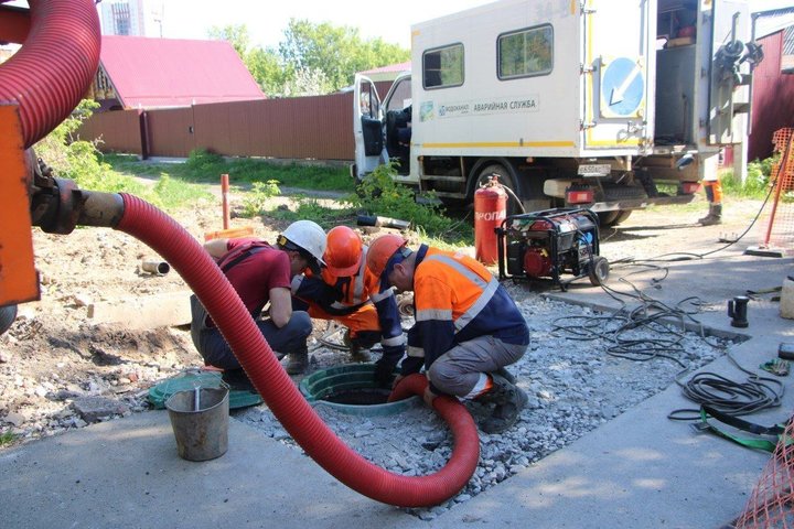«Водоканал» проложил новый водопровод для жителей микрорайона Аметьево