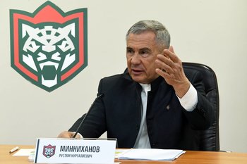 Минниханов — игрокам «Ак Барса»: «Будете проигрывать — будем плакать вместе с вами»