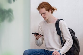 Банки начали блокировать счета россиян за переводы между своими счетами