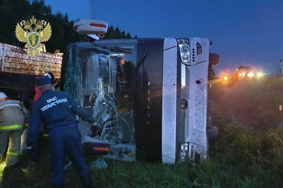 Девять пассажиров находятся в больницах после ДТП с автобусом в Татарстане