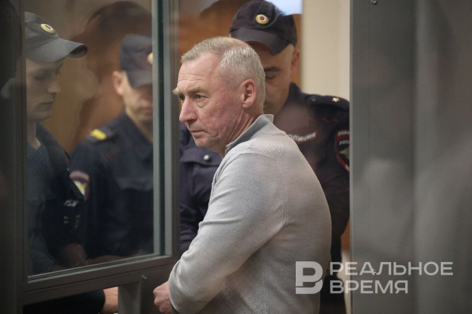 «Отпустите меня! Я не виноват»: ВИП-подрядчику казанских строек продлили задержание на 72 часа