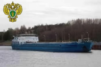 Грузотеплоход, следовавший из Казани, сель на мель в Волгоградской области