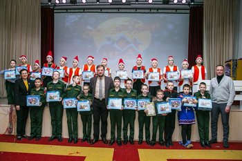 Представители «ТАИФ-НК» поздравили кадетов с наступающим Новым годом