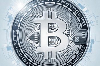 Биткоин опустился ниже $75 тыс. впервые с апреля 2025 года