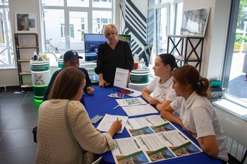 Более 900 вакансий представлено в Нижнекамске на втором этапе ярмарки «Работа России. Время возможностей»