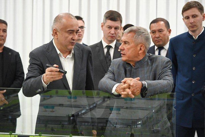 Рустам Минниханов посетил зону «Айритом» в Термезе